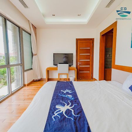 Emblem Sea 4 Bedroom Villas Da Nang Exterior foto